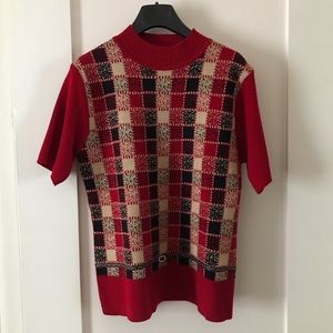Vintage women’s short sleeve sweater top